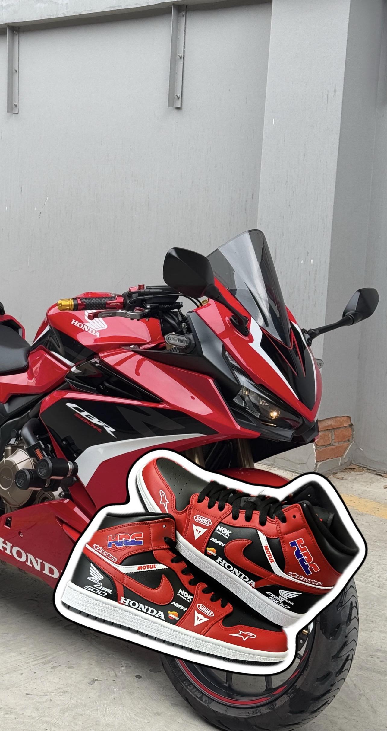 RiderSneaks – Custom Moto High‑Top Sneakers